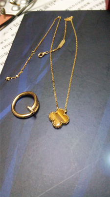 Van  & Arpels Alhambra 18K yellow gold necklace with new stamp lock
