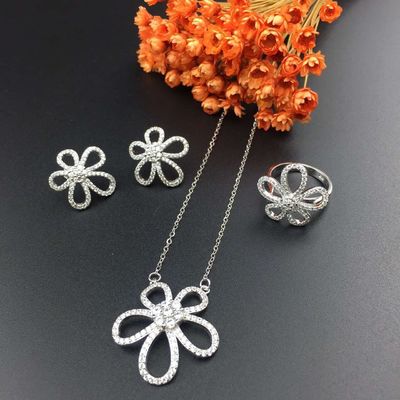 Van  & Arpels 18K White Gold Diamond Flower Earring with Necklace Ring Jewelry Set