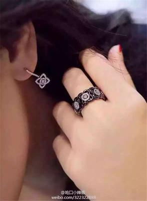Cheap Price  Diamond Ring 18K White Gold Wedding Ring with VVS Diamonds