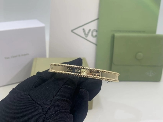 Van Cleef & Arpels PerléE Signature Bracelet Medium Model 18K yellow gold