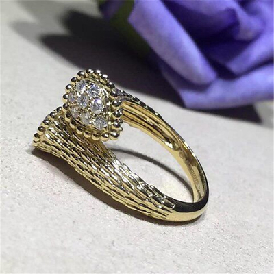  diamonds ring with 18kt gold  with yellow gold or white gold