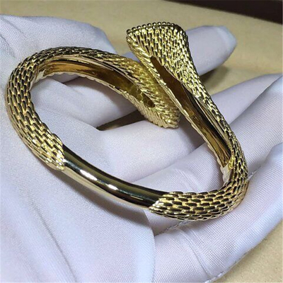  diamonds bracelet  18kt gold  with yellow gold or white gold