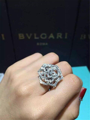 Piaget  full diamonds of hollow rose ring 18kt gold  with white gold or yellow gold