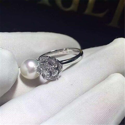Piaget diamonds rose pearl ring of 18kt gold  with yellow gold or white gold