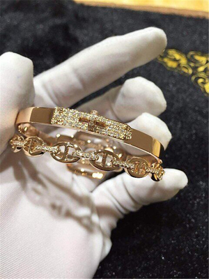   diamonds of double ring bracelet 18kt gold  with white gold or yellow gold