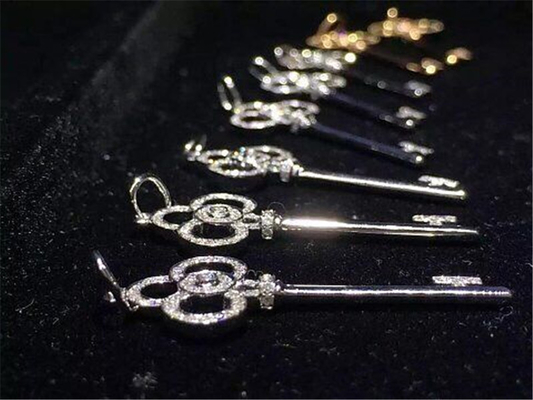   diamonds of crown key 18kt gold  with yellow gold or white gold or pink gold