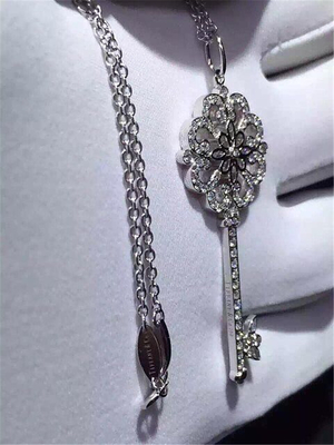  diamonds of  sakura key 18kt gold  with yellow gold or white gold or pink gold