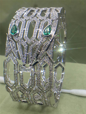 's  diamonds of  snake-head bracelet 18kt gold with white gold or yellow gold