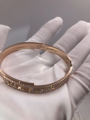  18K Gold Bracelet with Moveable  3 Diamond