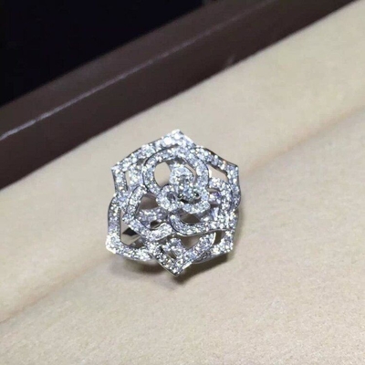 Piaget brand jewelry Rose ring in 18K white gold set with 143 brilliant-cut diamonds (approx. 1.20 ct).
