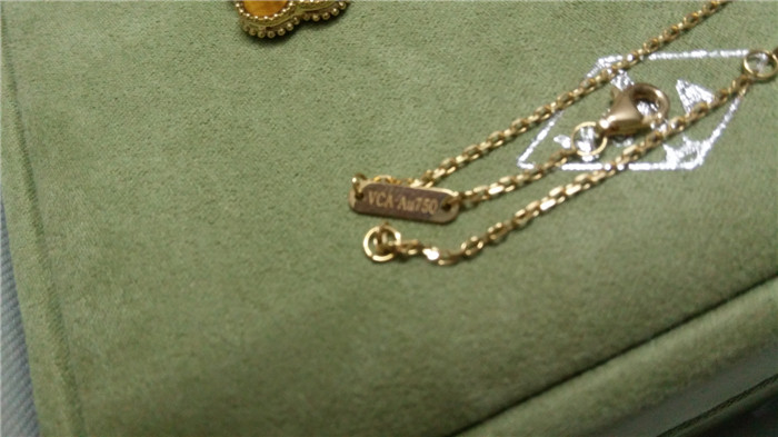 Van Cleef & Arpels 18K Yellow Gold Necklace Alhambra Necklace With New Stamp Lock