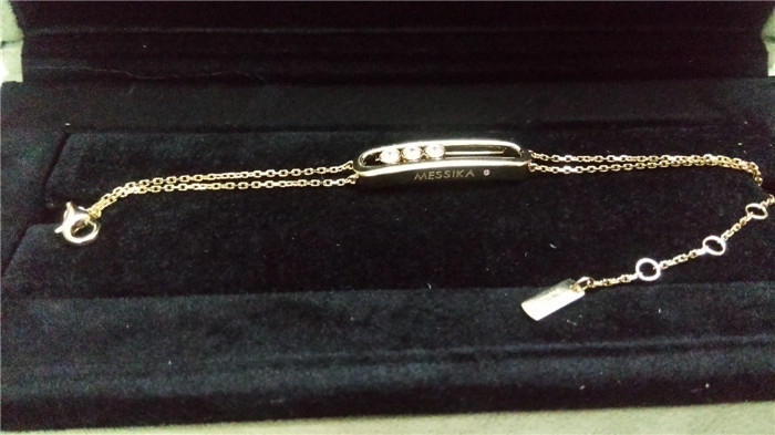 Cheap Price  18K Yellow Gold Bracelet with Moveable 3 Diamonds