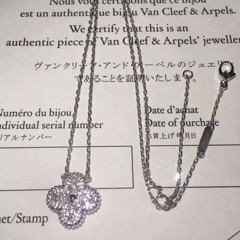 Real 18 Karat White Gold Necklace Van  & Arpels Sweet Alhambra Pendant Necklace