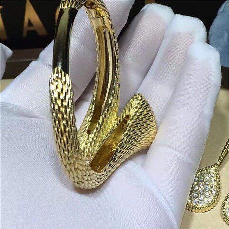  diamonds bracelet  18kt gold  with yellow gold or white gold