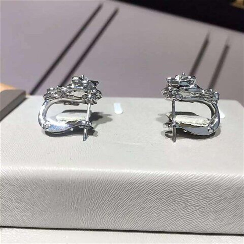 Piaget  full  diamonds rose earring 18kt  gold  with white gold or yellow gold or pink gold