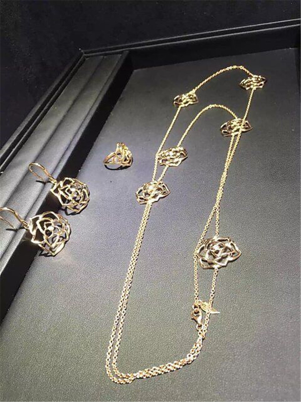 Piaget diamonds of seven rose  necklace 18kt  gold  with white gold or yellow gold or pink gold