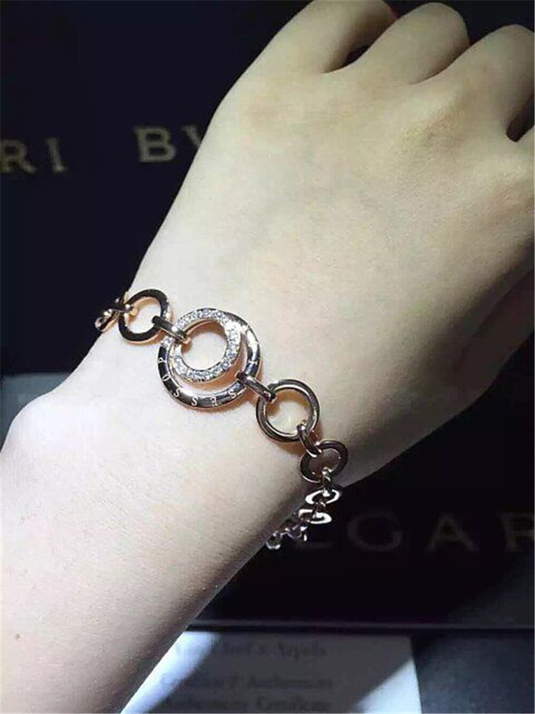 Piaget   possession diamonds bracelet  18kt  gold  with white gold or yellow gold