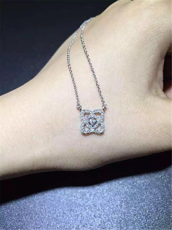 full diamonds necklace  18kt gold with white gold