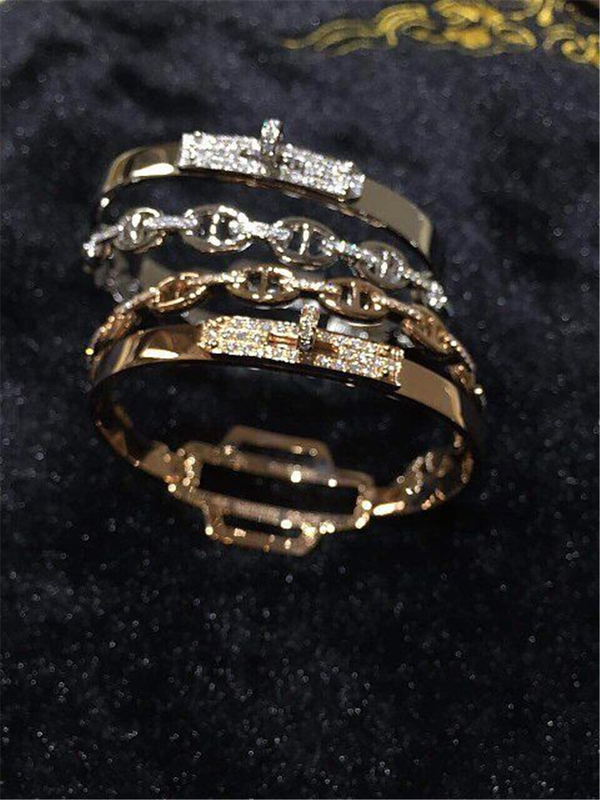   diamonds of double ring bracelet 18kt gold  with white gold or yellow gold