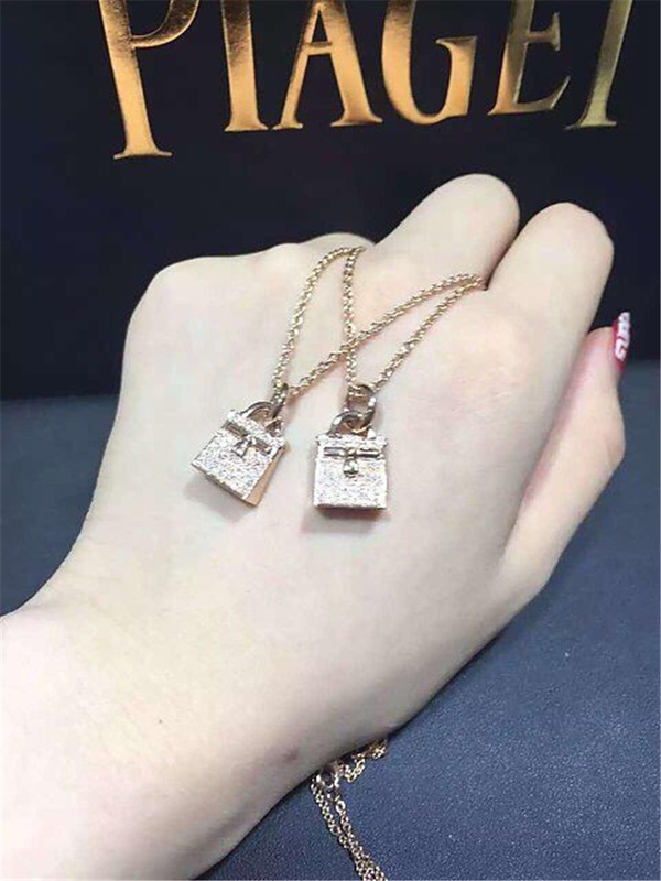  full diamonds of kelly bag necklace 18kt gold  with white gold or yellow gold