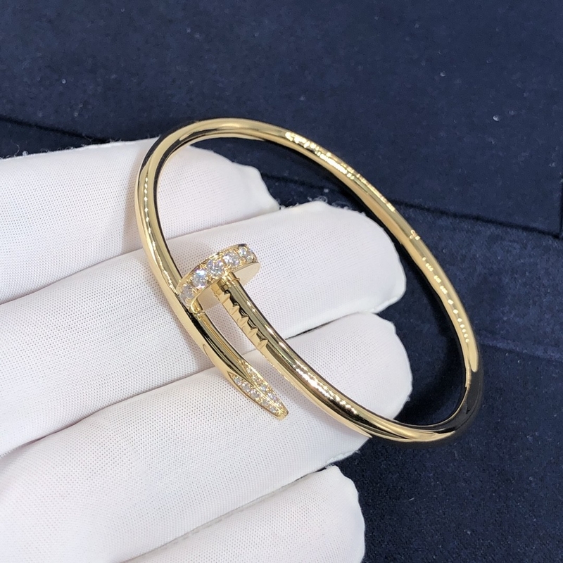 Elegant Car Tier 18k GoldJuste Un Clou Bracelet  Natural Diamonds Real Gold Real Diamonds