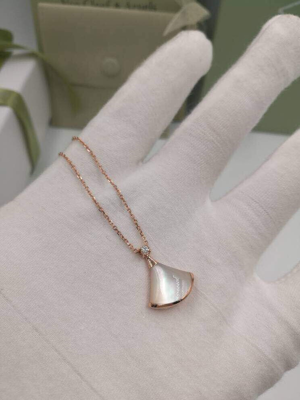   the fan   necklace 18kt gold  with yellow gold or white gold or pink gold