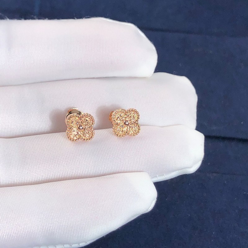Vanarpels Sweet Alhambra Earstuds 18k Rose Gold Factory Sales Fine Jewelry Earring