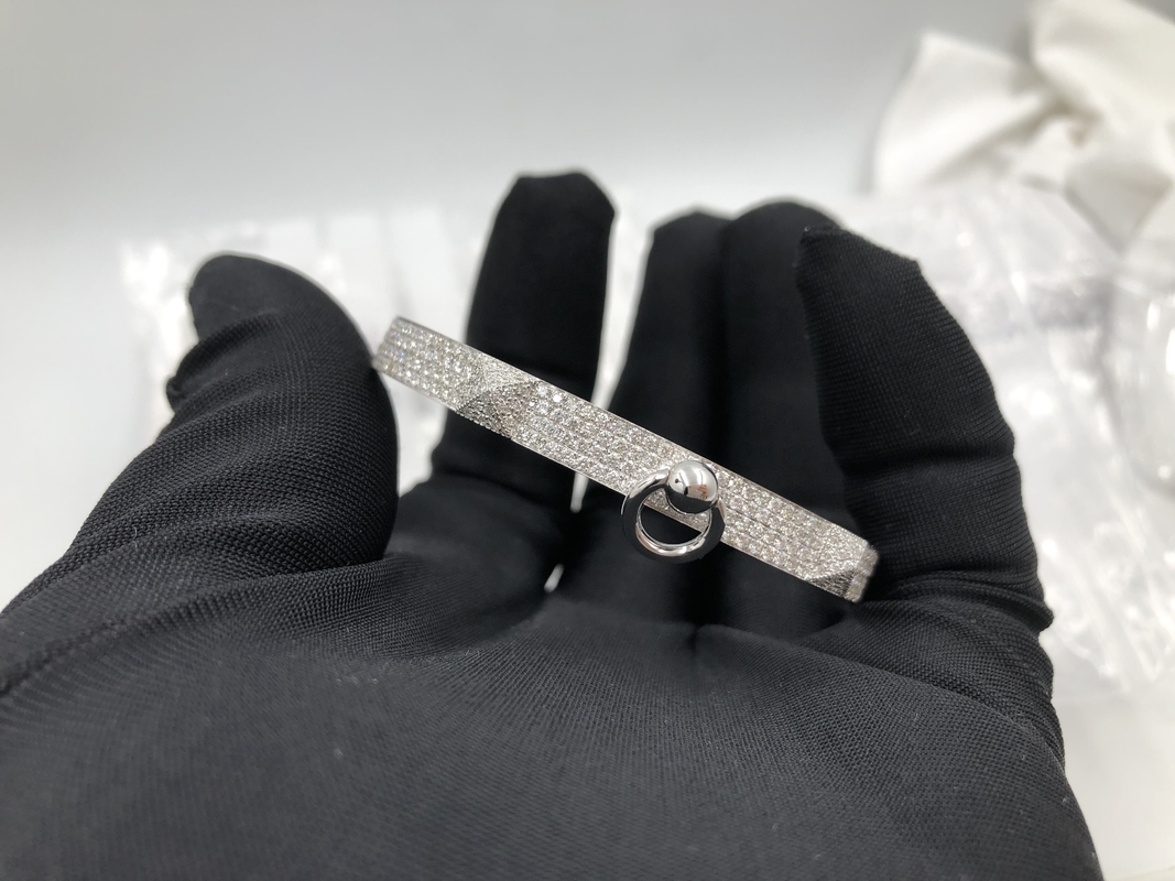  diamonds bracelet