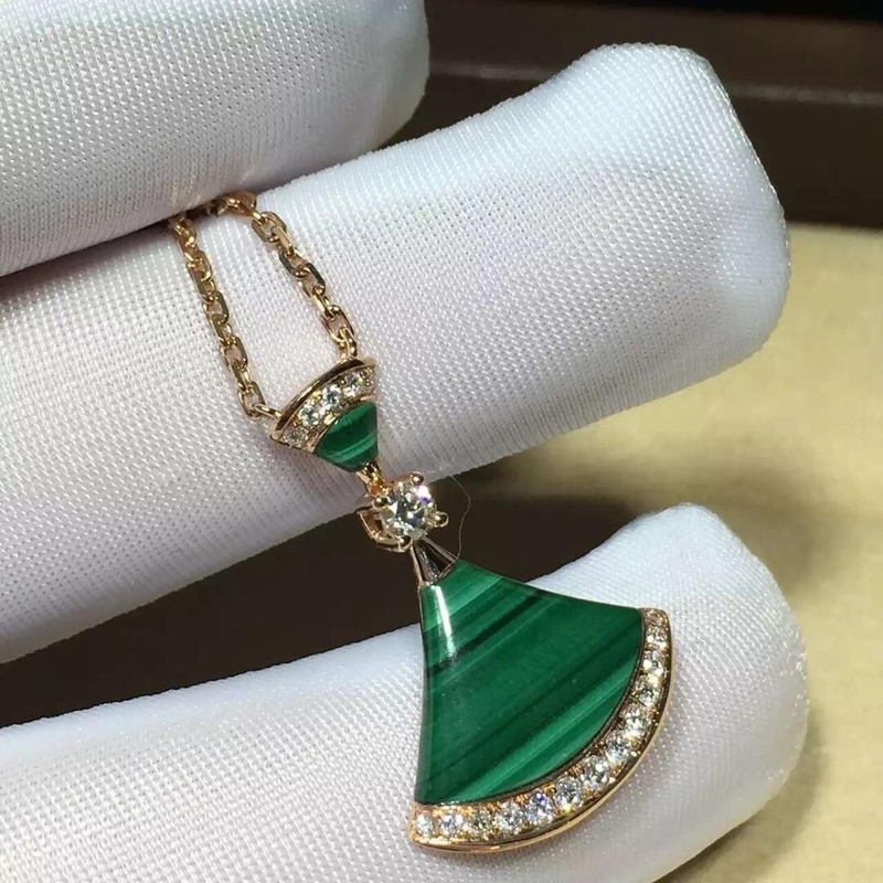   brand  jewelry  DIVA diamonds necklace in 18 kt pink gold  Also available in white and yellow gold