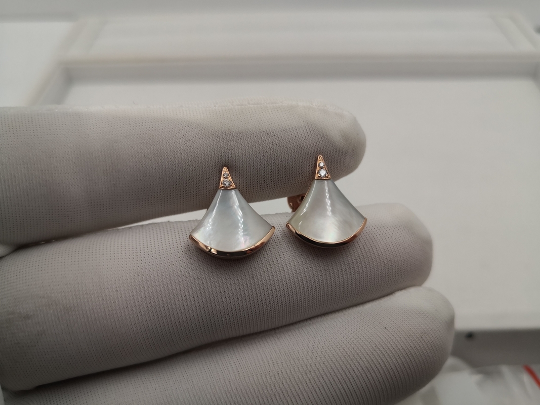  brand jewelry earring  DIVA earring in 18 kt gold white gold